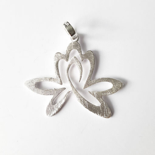 Pendant 32 x 38mm / 1 piece / silver