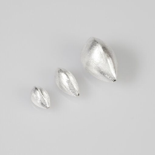 Oval Bead, Triangular 15 x 8mm / 3 pieces / silver
