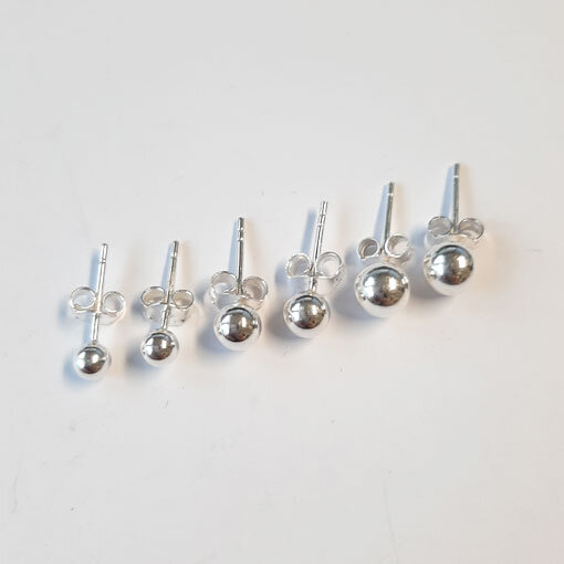 Ohrstecker Kugel 4mm / 5 Paar / silber