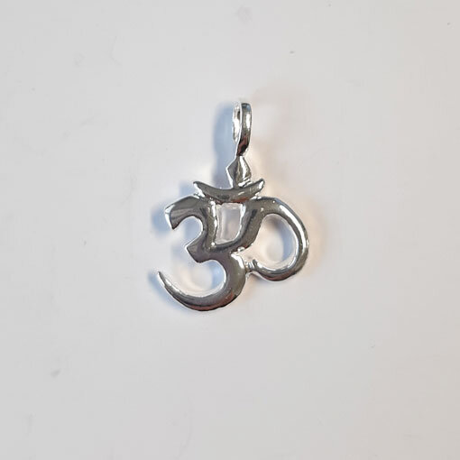 Om Charm 20 x 15mm / 3 pieces / silver