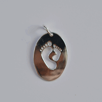 Anhänger Oval mit Fußabdruck