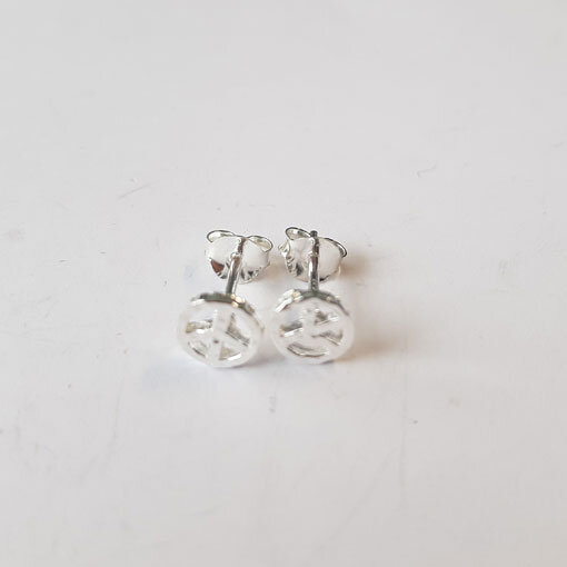 Stud Earrings 6mm / 1 pair / silver