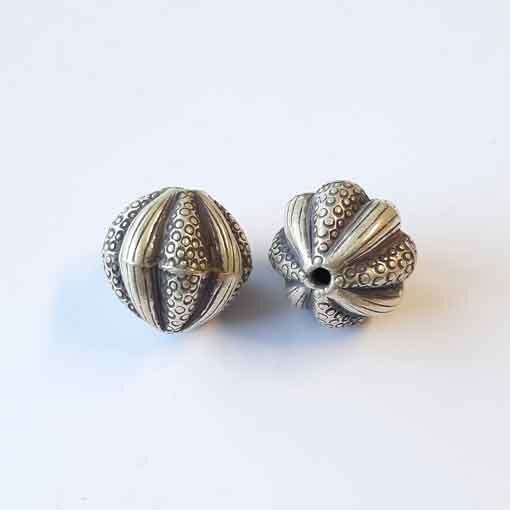 Bead