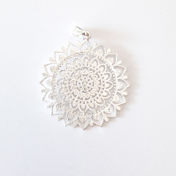 Pendant, Filigree
