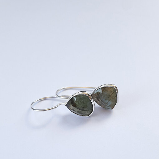 Semi Precious Stone Earrings Labradorite / 1 pair / silver