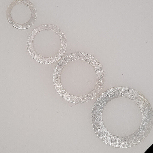 Ring, flach, gebürstet 31mm / 3 Stück / silber