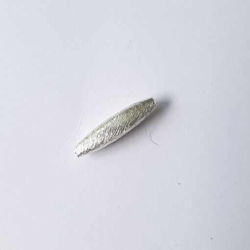 Olive 18 x 4mm / 10g / ca. 11 Stück / silber