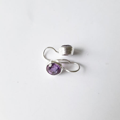 Semi Precious Stone Earring, matt surface, round Amethyst purple / 1 pair / silver
